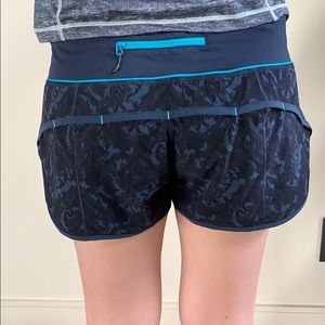 Lululemon shorts size 10